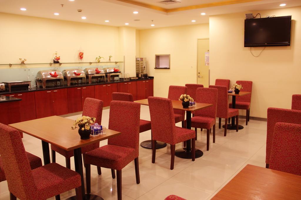 Hanting Express Shenyang Xizhong Street エクステリア 写真